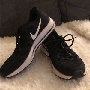 Nike Zoom tennis shoes